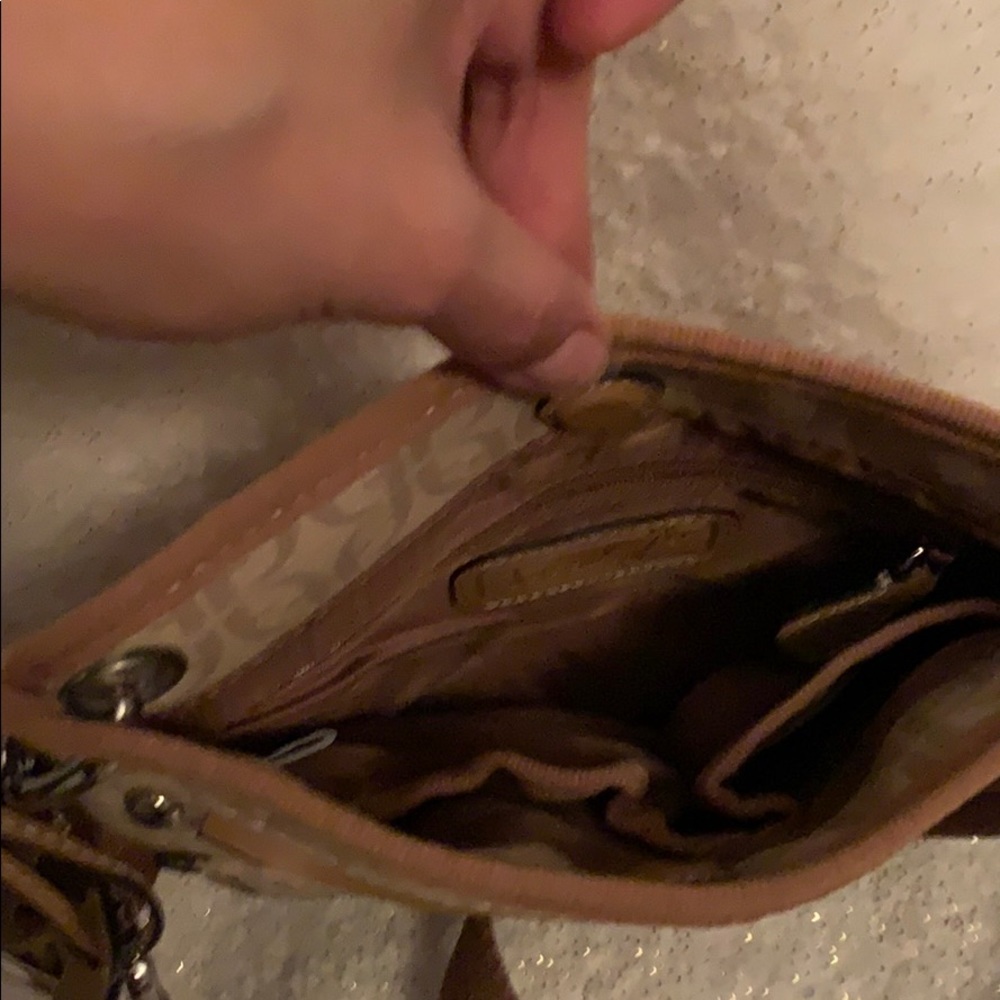 Fossil Cross Body - Picture 4 of 6